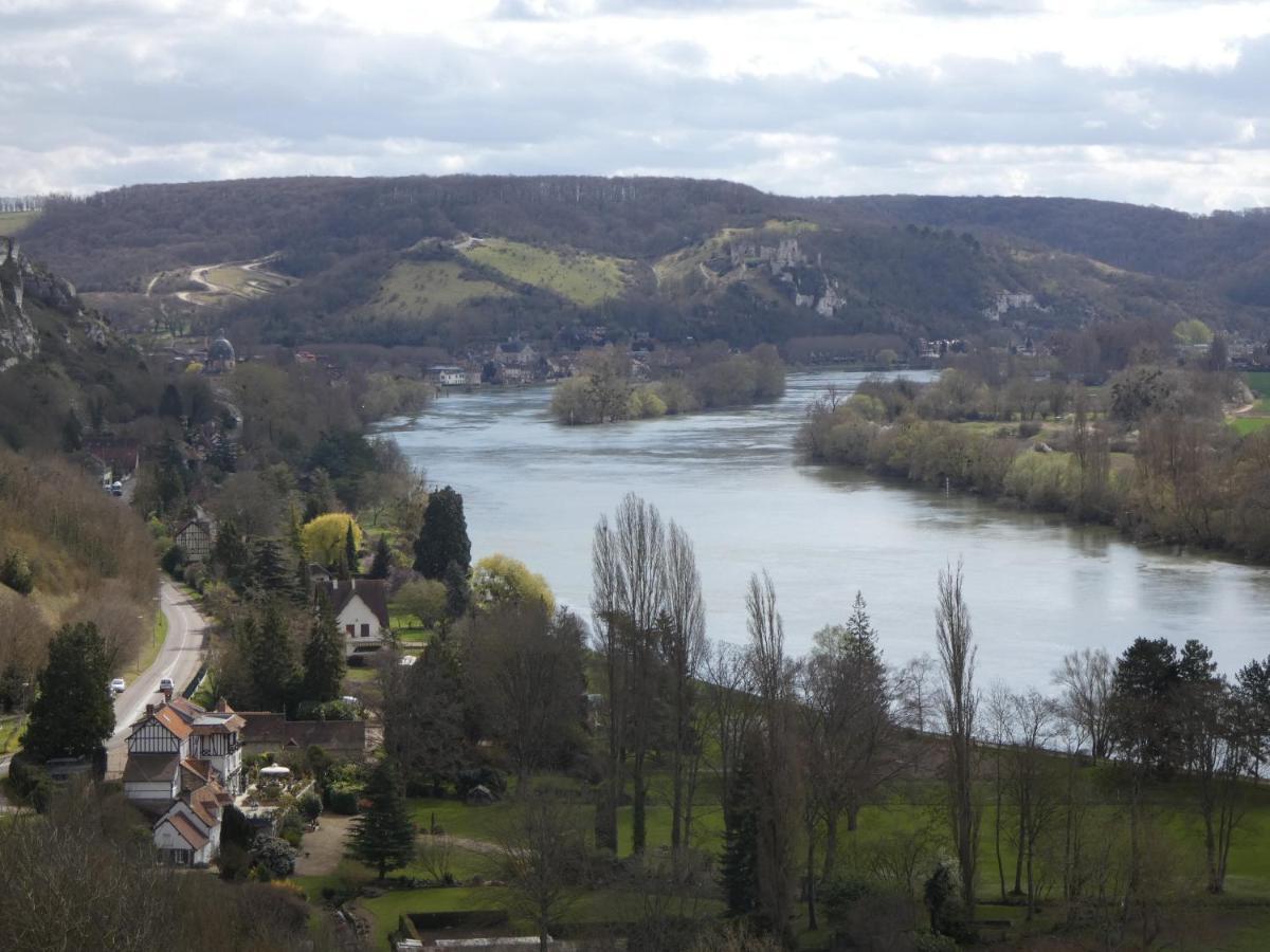 Gite L'Eau Vive Noyers  エクステリア 写真